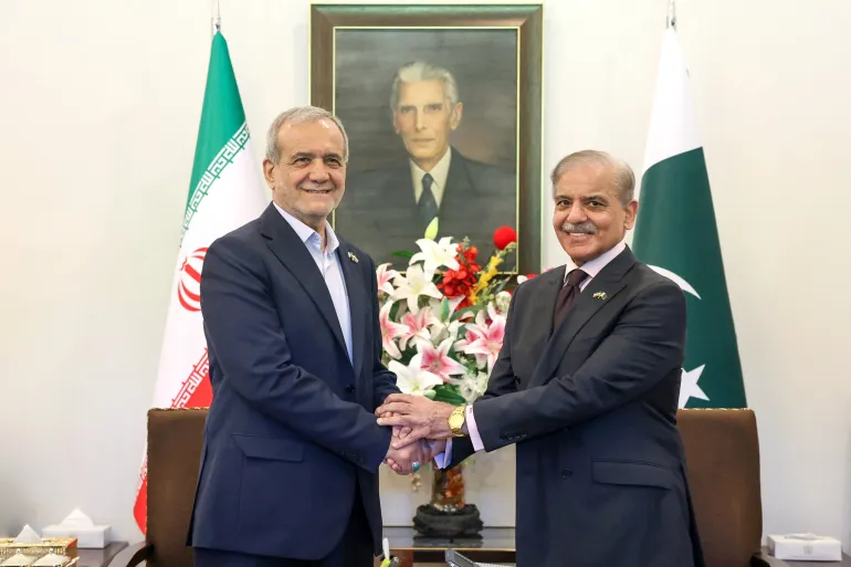 Iranian President Pezeshkian Arrives in Pakistan to Thank Islamabad for Peace Mediation