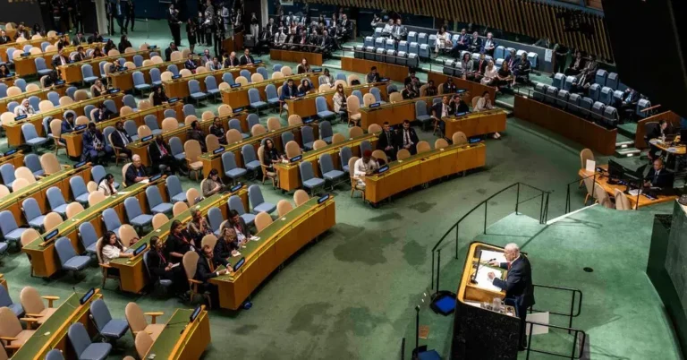 NETANYAHU FACES MASS WALKOUT